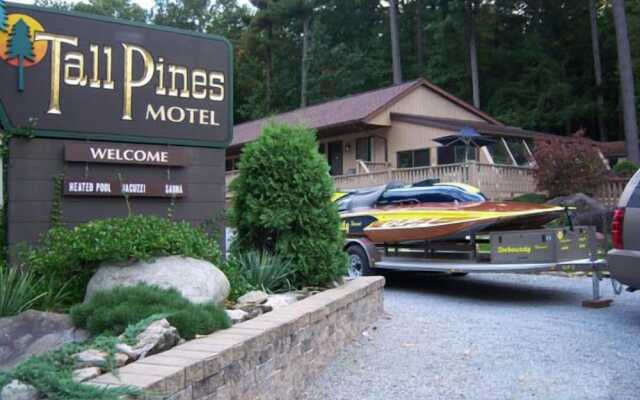 Tall Pines Motel