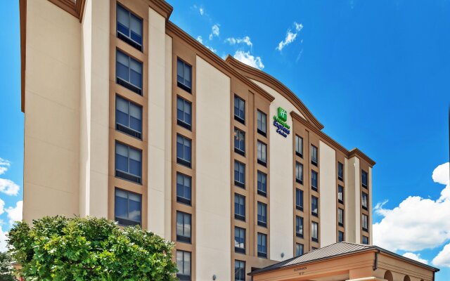 Holiday Inn Express & Suites Houston - Memorial Park Area, an IHG Hotel
