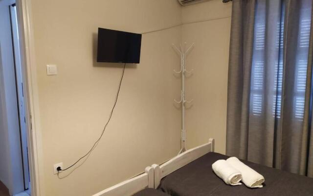 Antonela room1