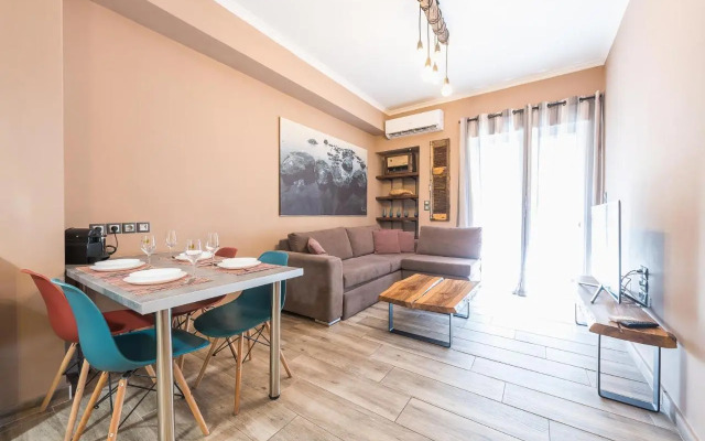 Stylish Luxury Apartment near Acropolis at Neos Kosmos metro station