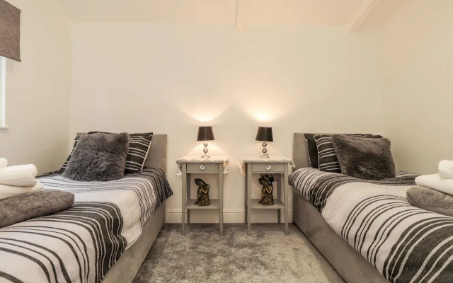 Sparrows Den Lodge