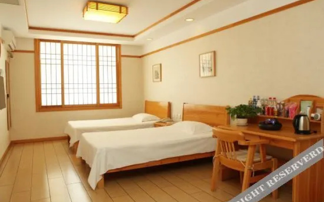 No. 18 Hot Spring Club Hall, Taihuwan Bay, Gaizhou