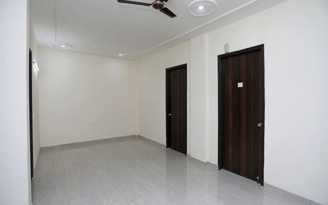 Niketan Medanta By OYO Rooms