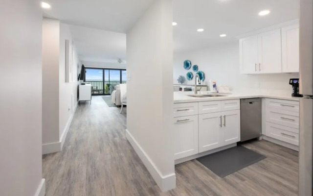 Pelicans Roost 305 2 Bedroom Condo