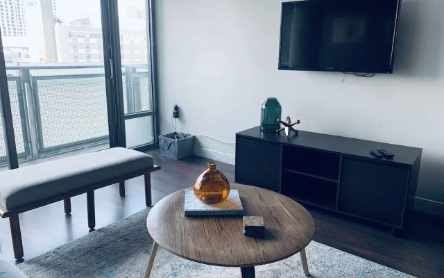 New Lyfe Finest Luxury Apartment