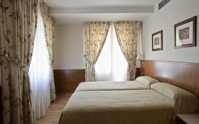 Hotel Don Carlos