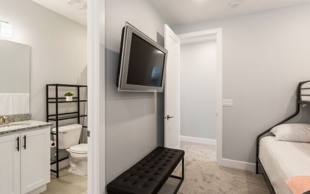 Sunscape by RedAwning