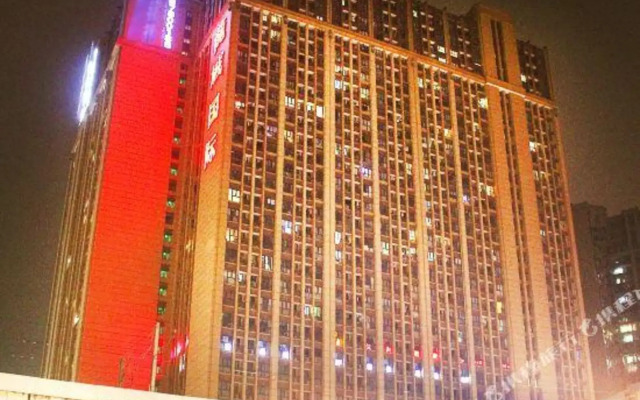 Pixian Milan Fashion Hotel