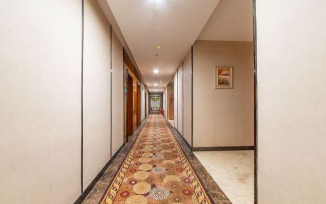 Huayu Hotel