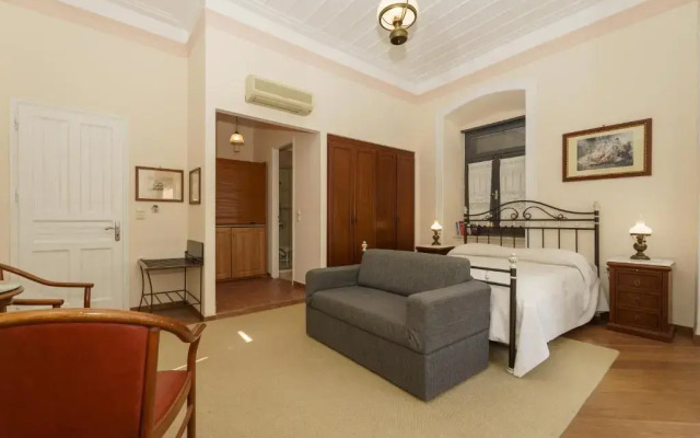 Phaedra Hotel
