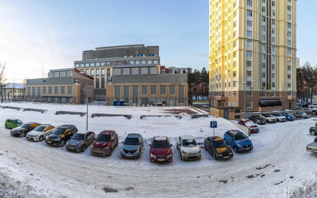 DreamHouse на Коуровской 13/3