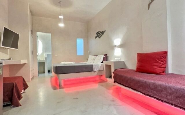 The Muse Of Santorini - Jacuzzi Suites