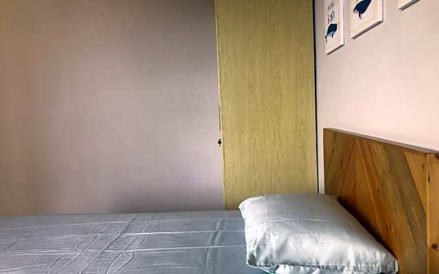 OYO Life 3093 Kost Bale Teduh