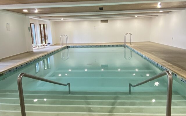 Hotel y Cabañas Punta Larga - Caja Los Andes