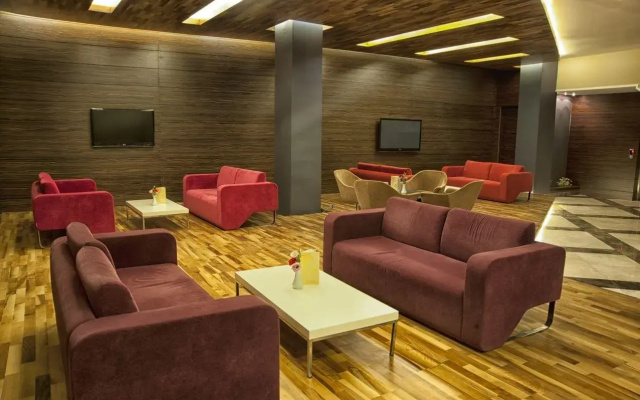 Hera Hotel