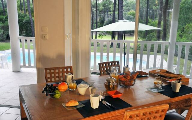 Beautiful Villa With a Private Pool Behind the Dunes