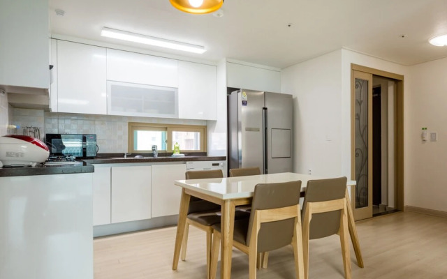 JS Residence Hotel Okpo