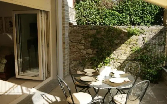 La Casina A
