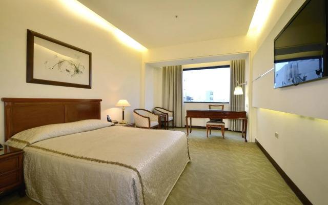 King's Paradise Hotel