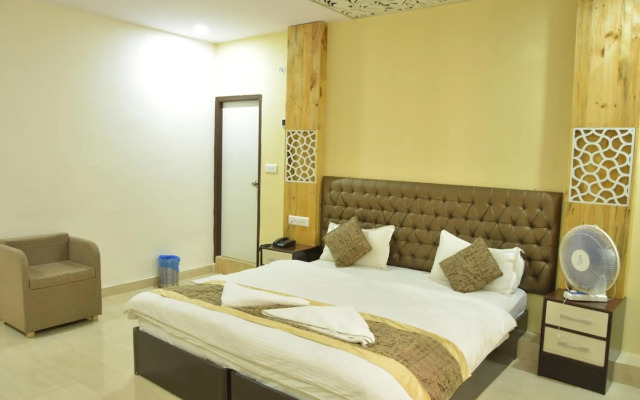 Hotel Sarweshwary
