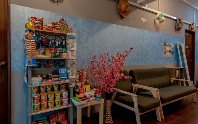 ZEN Rooms Island Backpackers