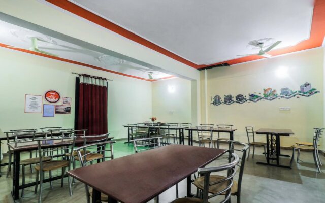 Hotel Hans By OYO Rooms