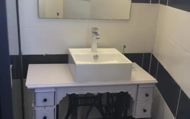 Les2 Cerisiers (Adults Only)