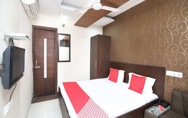 OYO 16829 Hotel City Night