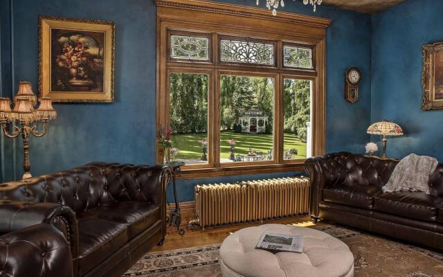 Gibson Mansion Bed and Breakfast