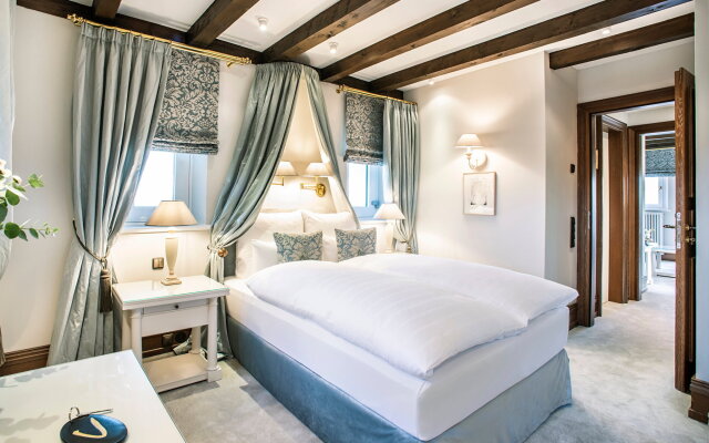 Victor's Residenz - Hotel Schloss Berg