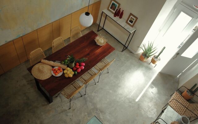 FIXIE LOFTS - Colonial Villa Suites with Pool
