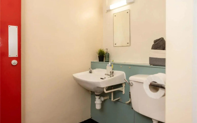 John Lester & Eddie Colman Courts - Campus Accommodation