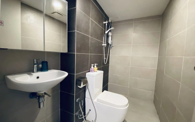 Chrisenbel Suites - Pinnacle PJ