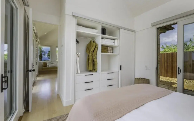 Hale Lani 1 Bedroom Home by RedAwning