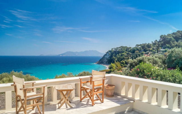 Armonia Bay Hotel