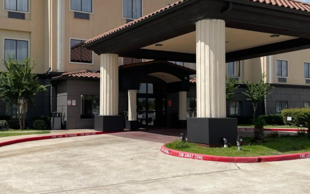 Spark by Hilton Houston Hobby Airport