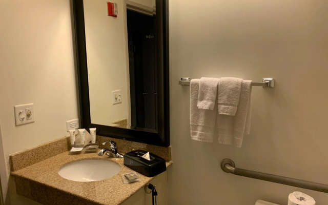 Country Inn & Suites by Radisson, Kearney, NE