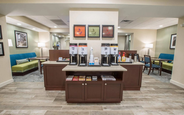 Hampton Inn by Hilton Amesbury