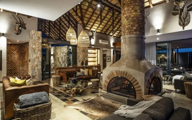 Ingwe Lodge