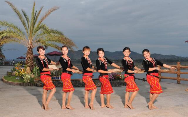 Myitkyina Plam Spring Resort Hotel