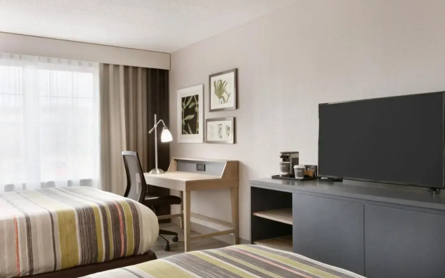 Country Inn & Suites by Radisson, London, KY