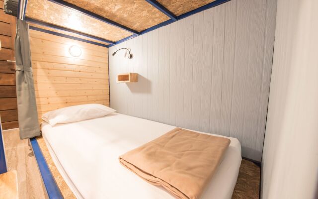 Sleep Terminal Hostel