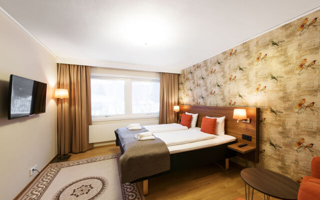 Naran Hotell