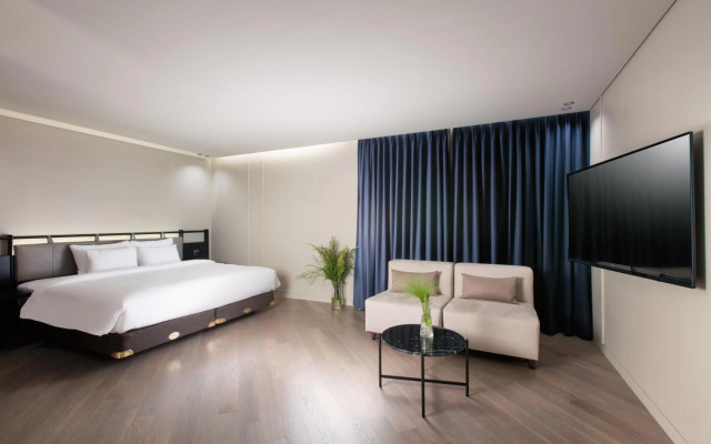 SR Suites Pangyo