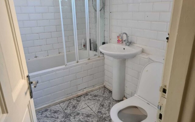 Remarkable 1-bed Apartment in Manchester