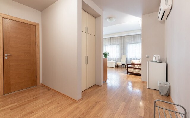 "room in Guest Room - Valensija - Large Suite Apartment"