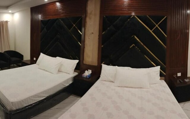Grand Hayat Guest House