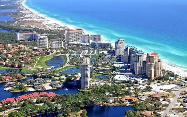 Beachwalk Villa 5204