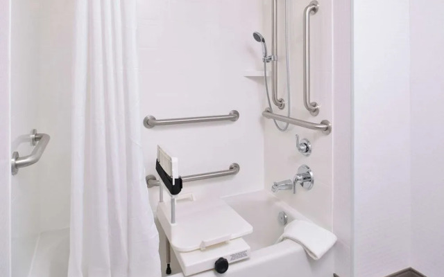 Hampton Inn and Suites St. Paul Oakdale/Woodbury by Hilton
