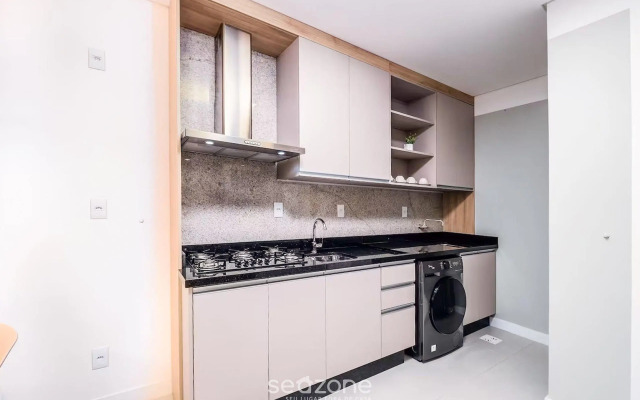 Apto c/ churrasq. 650m da praia - Ingleses CCI003